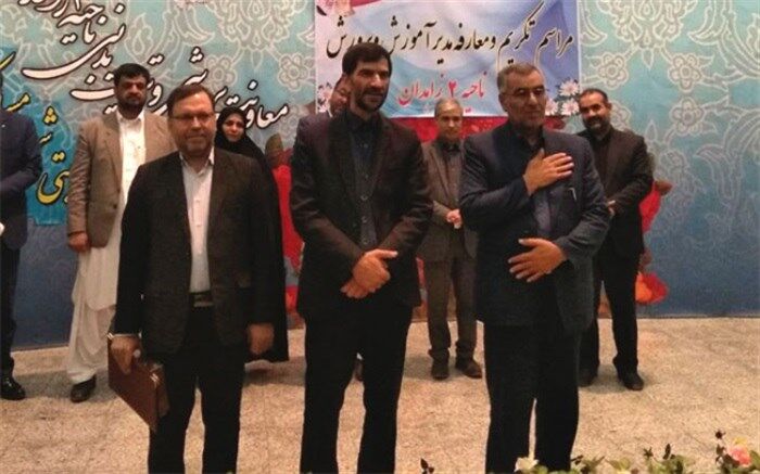 استعفای سنجرانی پذیرفته  و حسن معزی به عنوان مدیر ناحیه 2 زاهدان منصوب شد