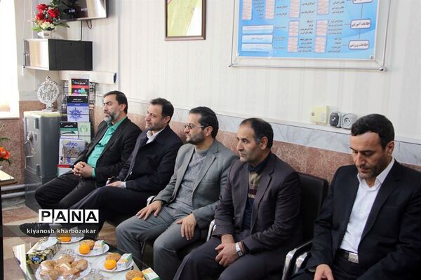 بازدید روسای ادارات قرآن، عترت و نماز شمالغرب کشور از مدرسه نیلوفر ناحیه یک ارومیه