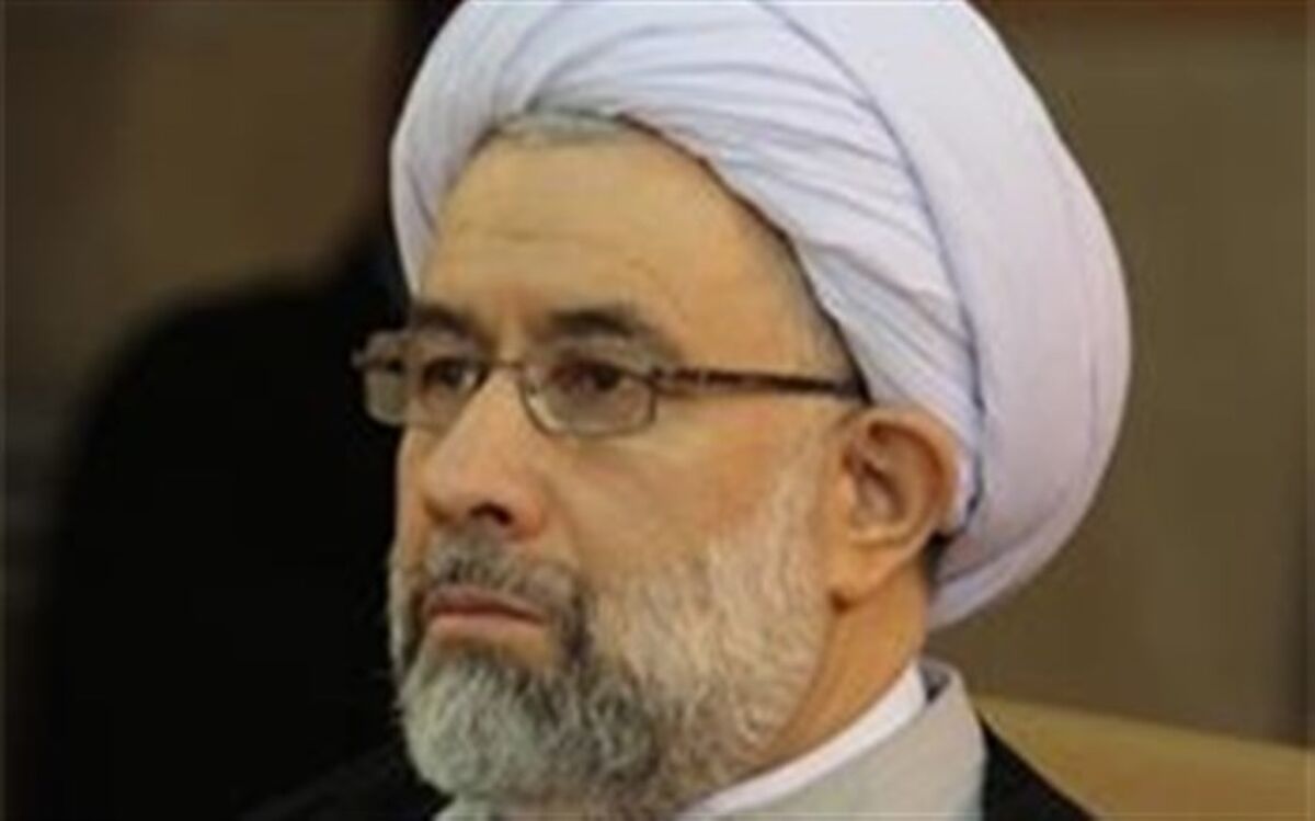 رئیس جامعه‌المصطفی: زبان فارسی به زبان انتقال معنویت وعدالت درجهان تبدیل شده است