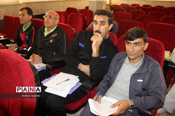 دوره مدرسی و دانش  افزایی بازی‌های بومی محلی مرحله دوم  کشوری در بوشهر