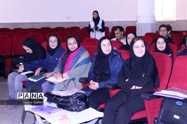 دوره مدرسی و دانش  افزایی بازی‌های بومی محلی مرحله دوم  کشوری در بوشهر