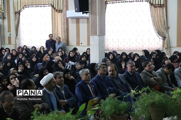 گردهمایی معاونان پرورشی مدارس قطب شهید شوشتری