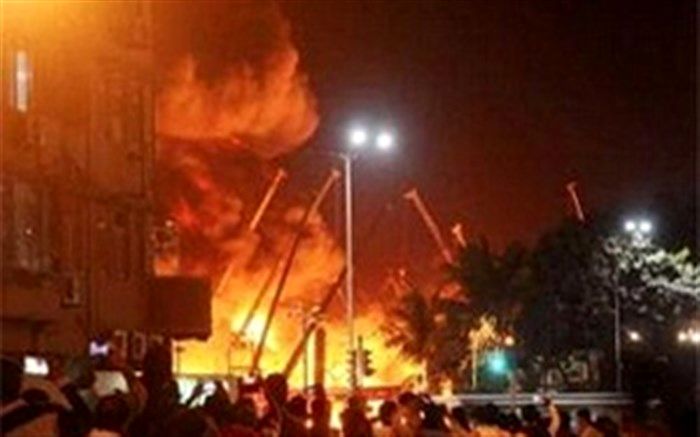 حریق ساختمان ۴ طبقه در خیابان مرتضوی تهران