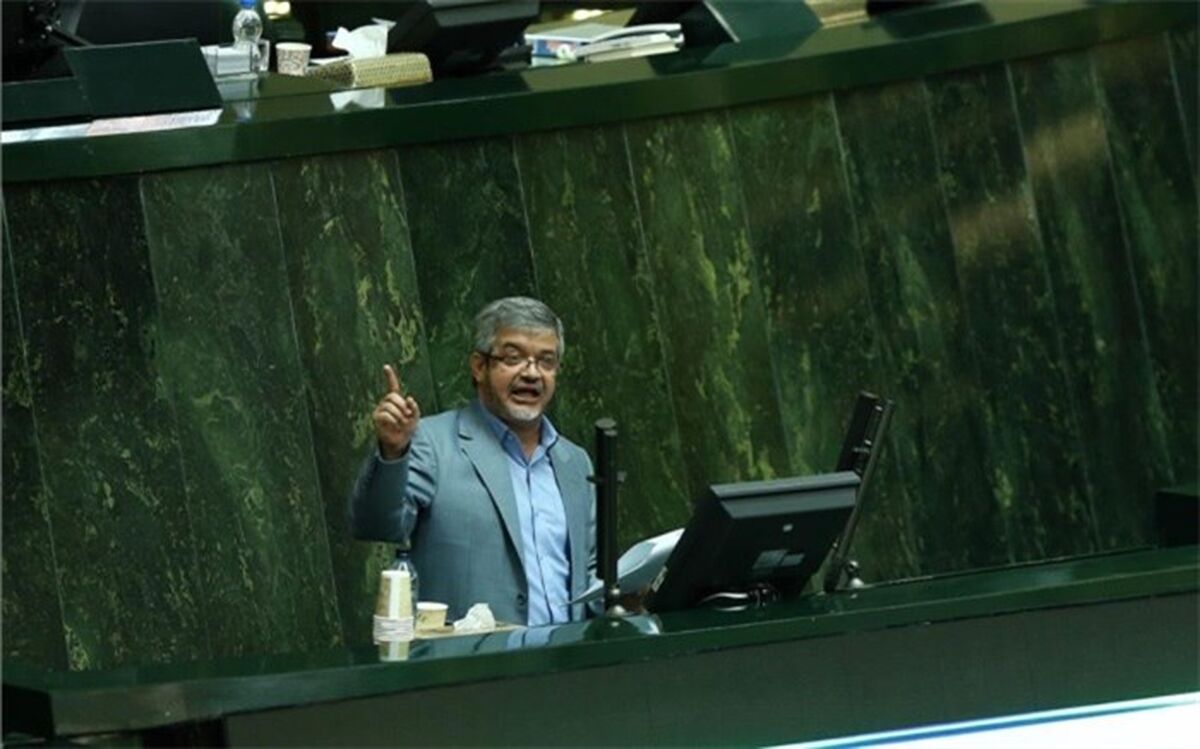 انتقاد عضو هیات رئیسه مجلس از اظهارات امام جمعه تهران درباره 9 دی