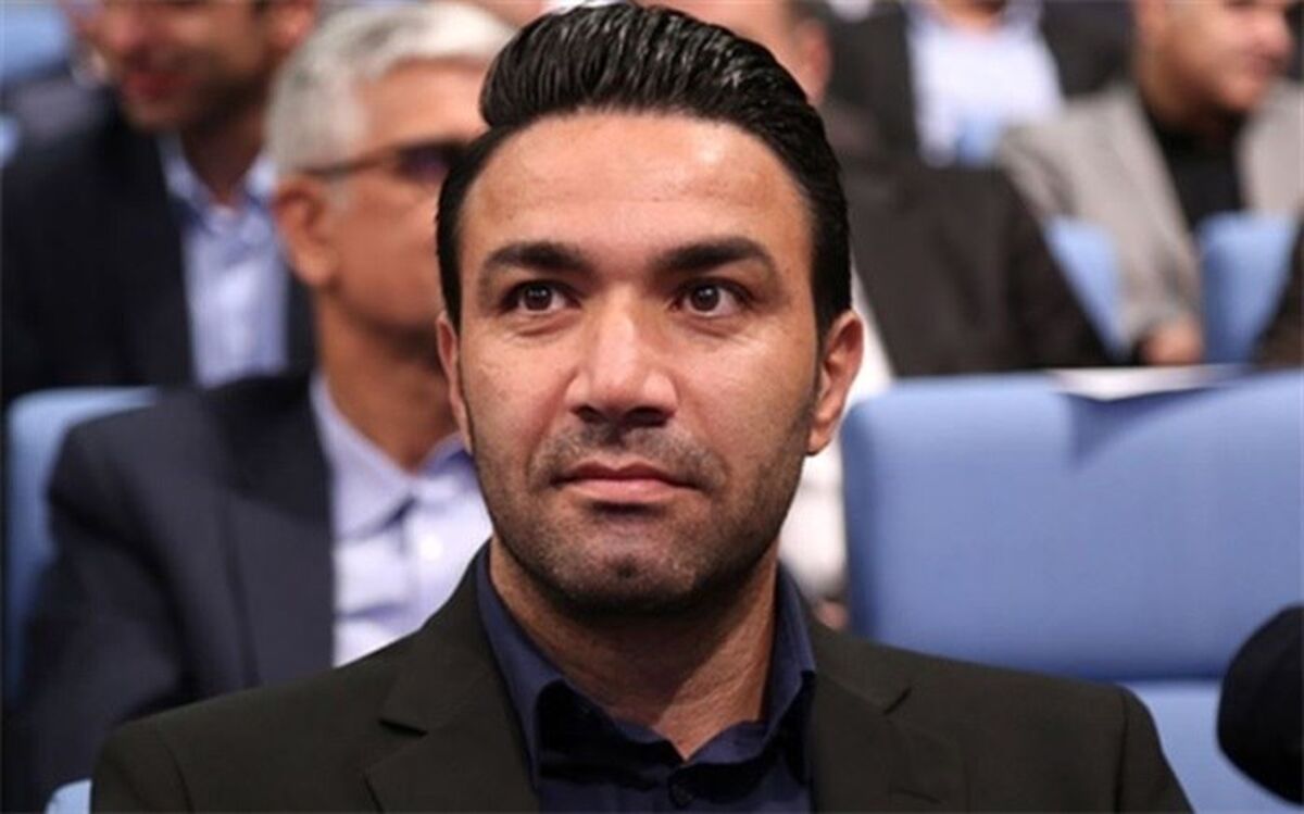 مدیرعامل ایران‌خودرو  سرمربی‌گری  جواد نکونام در پیکان را لغو کرد