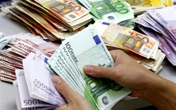 نرخ دلار در روزهای آتی در کانال ۹هزار تومانی