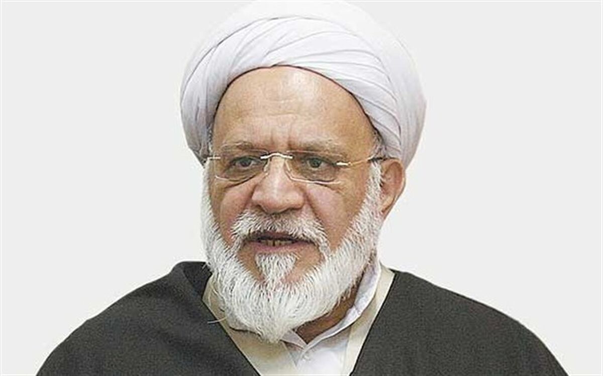 مصباحی مقدم: اداره جلسات مجمع در غیاب رئیس، به نظر رهبر معظم انقلاب بستگی دارد