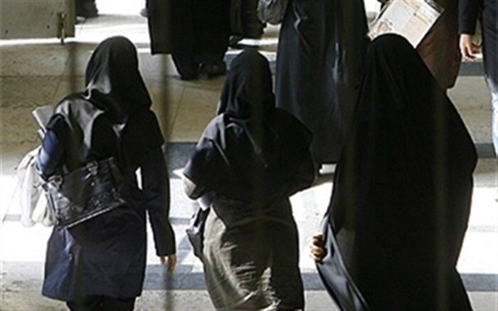 بررسی طرح تشکیل کمیسیون زنان در هیات رئیسه مجلس؛ لاریجانی مخالفتش را اعلام کرد