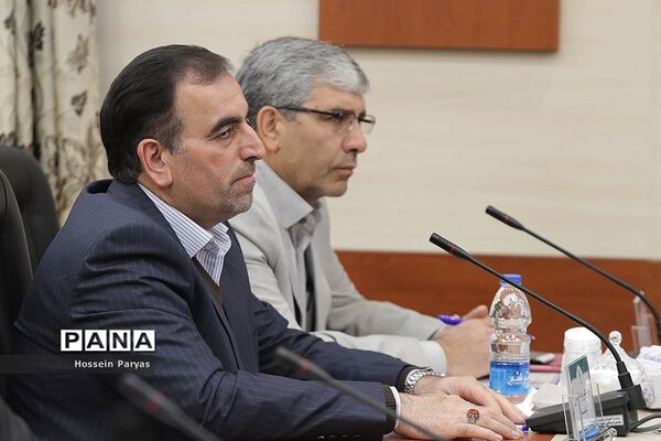 نشست هم‌اندیشی  مدیران ستادی و استانی سازمان دانش‌آموزی