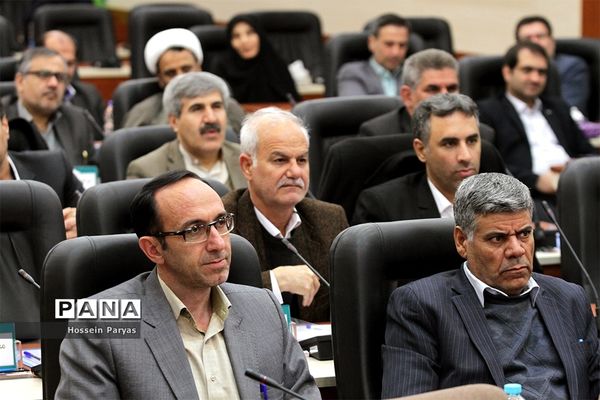 نشست هم‌اندیشی  مدیران ستادی و استانی سازمان دانش‌آموزی