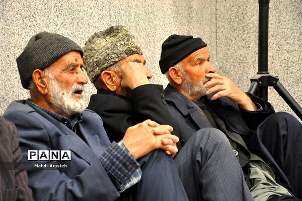 تجدیدمیثاق دوباره مردم شهرستان خوسف در شب نهم دیماه