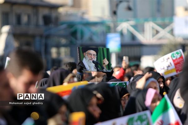 برگزاری مراسم 9 دی در میدان امام حسین(ع)