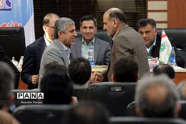 نشست هم اندیشی مدیران استانی سازمان دانش‌آموزی و مدیران انجمن اولیا و مربیان