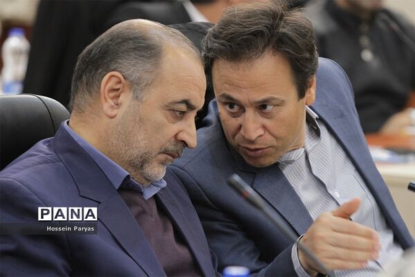 نشست هم اندیشی مدیران استانی سازمان دانش‌آموزی و مدیران انجمن اولیا و مربیان