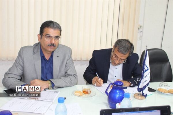 نشست تخصصی کار گروه زیر نظام تربیت معلم و تامین منابع انسانی استان بوشهر