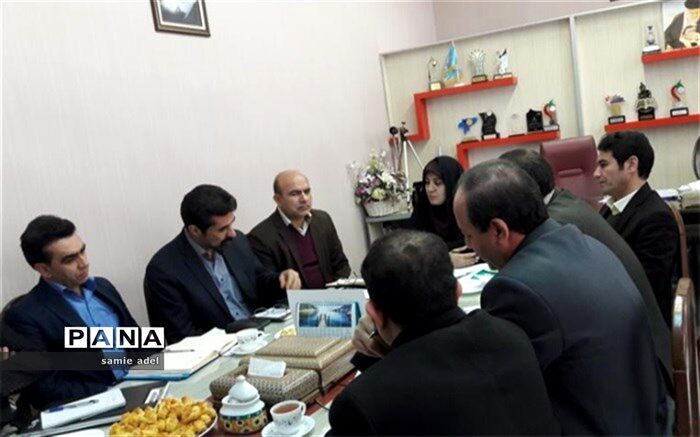 معاون آموزش ابتدایی  آموزش و پرورش اصفهان:کلید خوشبختی آینده دانش آموزان خود کنترلی وخود تنظیمی است