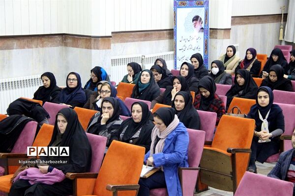 دوره آموزش تخصصی مربیان پیشتاز مناطق چهار گانه ارومیه