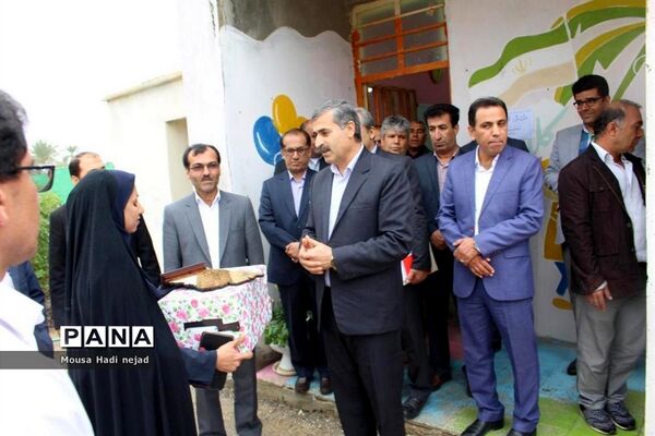 بازدید مدیرکل آموزش و پرورش استان بوشهر از شهرستان جم