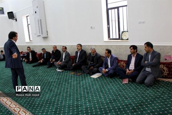 بازدید مدیرکل آموزش و پرورش استان بوشهر از شهرستان جم