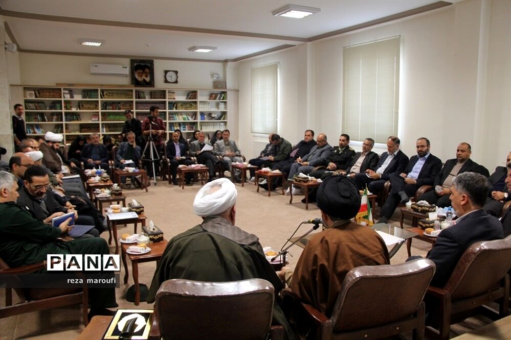 نشست شورای فرهنگ عمومی استان آذربایجان‌غربی با حضور وزیر فرهنگ و ارشاد اسلامی