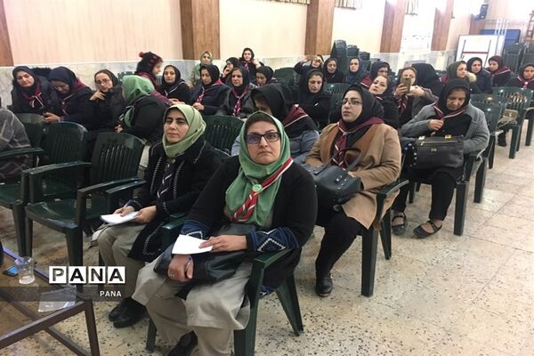 دوره آموزشی مربیان جدیدالورود و بازآموزی مربیان پیشتاز سازمان دانش‌آموزی