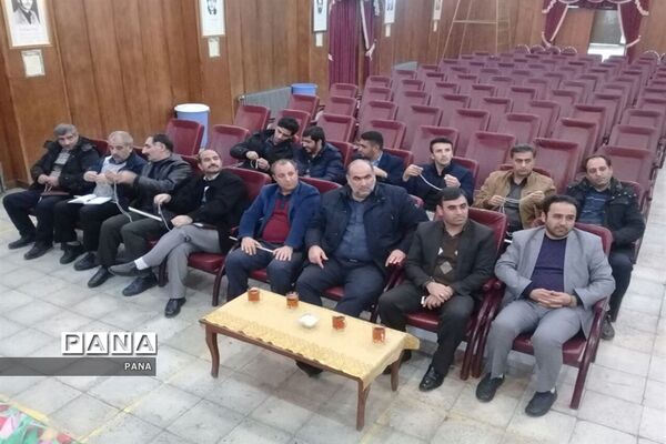 دوره آموزشی مربیان جدیدالورود و بازآموزی مربیان پیشتاز سازمان دانش‌آموزی
