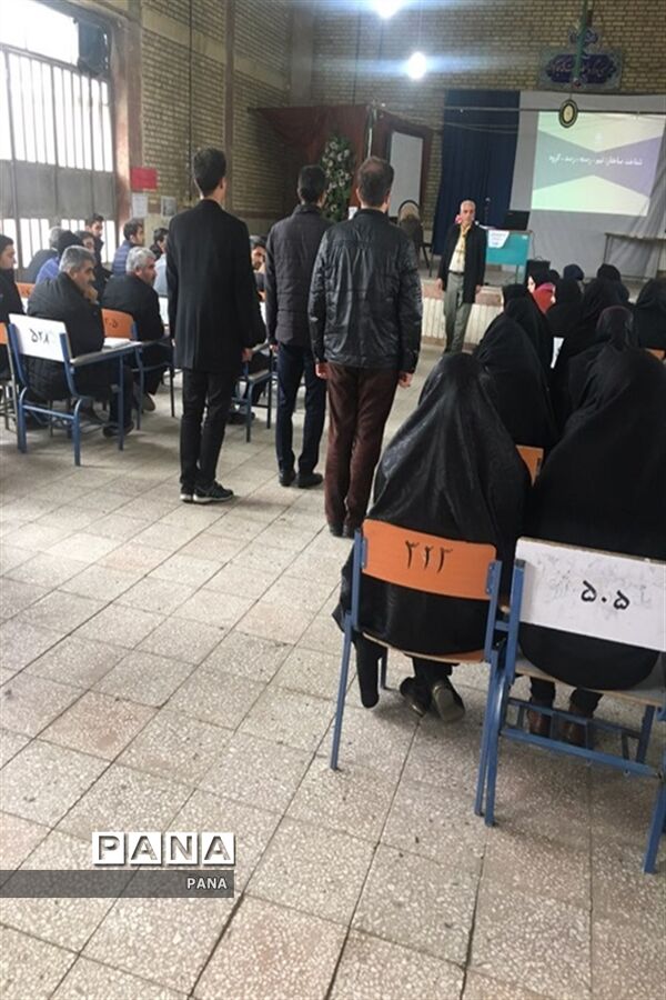 دوره آموزشی مربیان جدیدالورود و بازآموزی مربیان پیشتاز سازمان دانش‌آموزی
