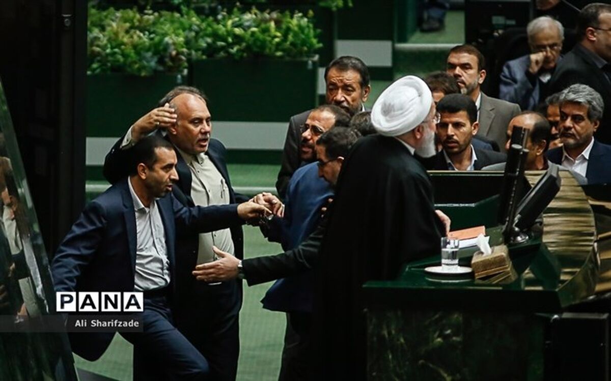 متن و حاشیه روز سخت روحانی؛ بودجه با جنجال به بهارستان رسید