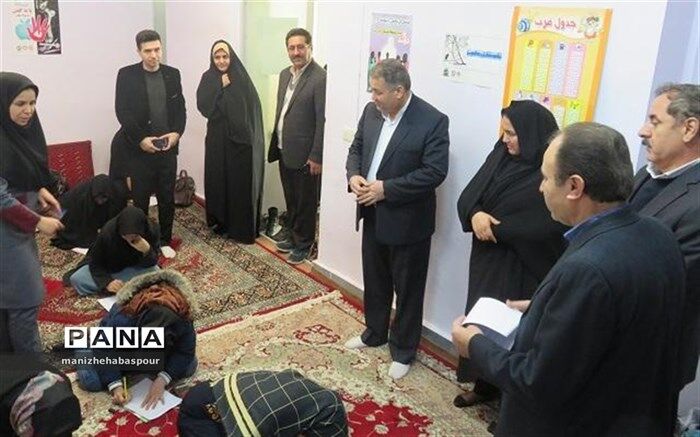 بازدید مدیر آموزش و پرورش بجنورد از مسابقات پرسش مهر سوادآموزان