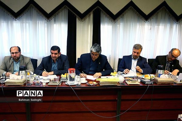 کارگروه مشورتی قطبی معاونان پرورشی و فرهنگی استان‌ها