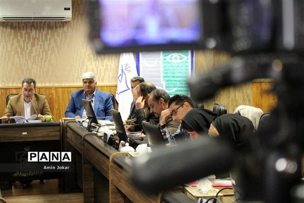 نشست خبری مدیرکل آموزش و پرورش فارس به‌مناسبت هفته نهضت سوادآموزی