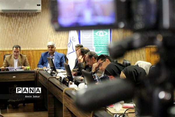 نشست خبری مدیرکل آموزش و پرورش فارس به‌مناسبت هفته نهضت سوادآموزی