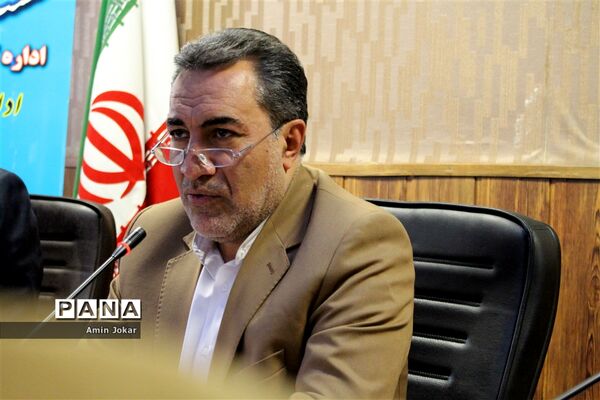 نشست خبری مدیرکل آموزش و پرورش فارس به‌مناسبت هفته نهضت سوادآموزی