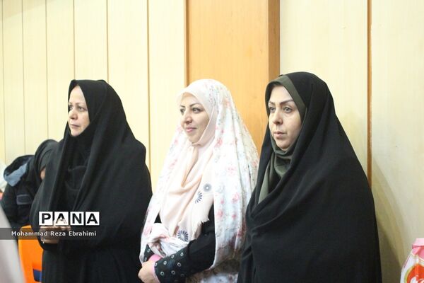 برگزاری جشن تکلیف دانش آموزی در مدارس ناحیه 1 همدان
