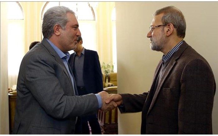علی لاریجانی: مجلس برای جذب گردشگر و توسعه صنایع دستی کمک می کند