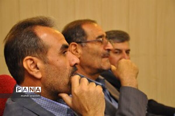 برگزاری جشنواره استانی گل نرگس در خوسف