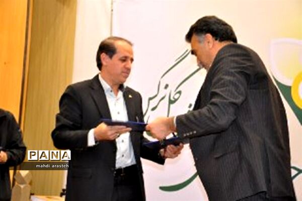 برگزاری جشنواره استانی گل نرگس در خوسف
