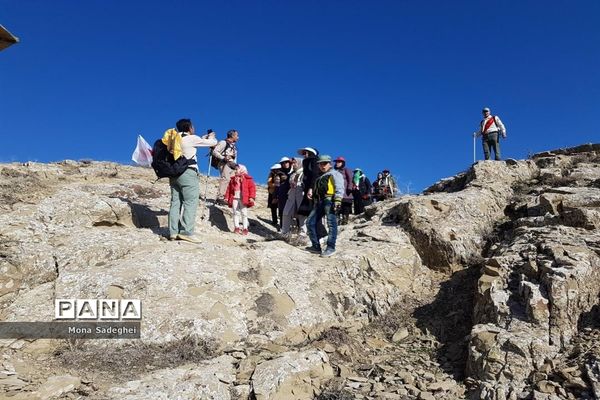 گردهمایی مربیان پیشتاز شهرستان راز وجرگلان