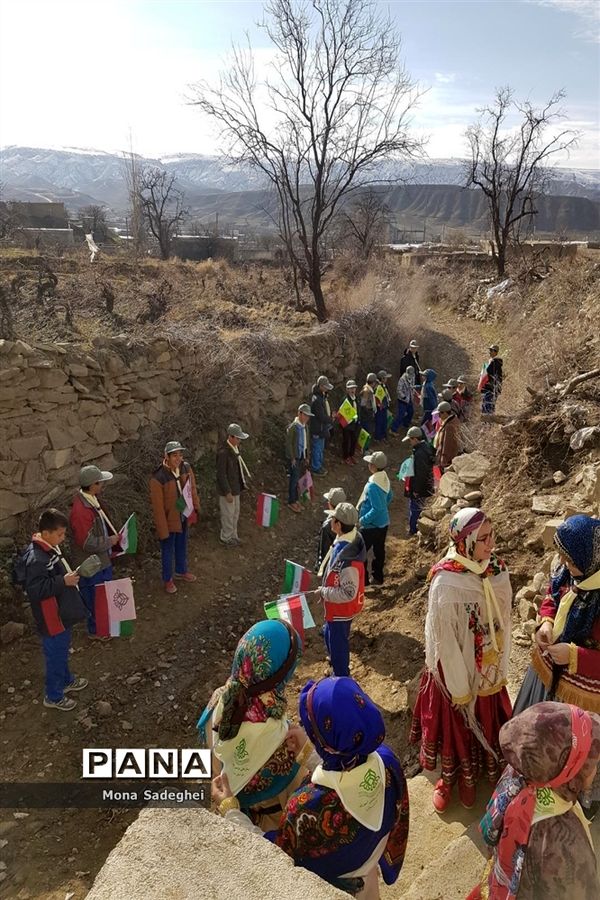 گردهمایی مربیان پیشتاز شهرستان راز وجرگلان