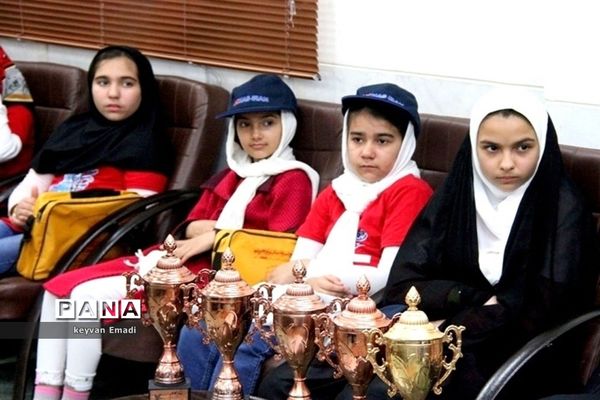 دیدار صمیمی جمعی از مقام‌آوران رشته «یو.سی.مس» با آیت الله صفایی بوشهری