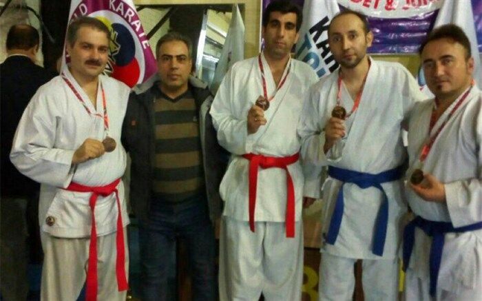 کاراته کاهای کردستانی در مسابقات قهرمانی پیشکسوتان کشور چهار مدال برنز کسب کردند