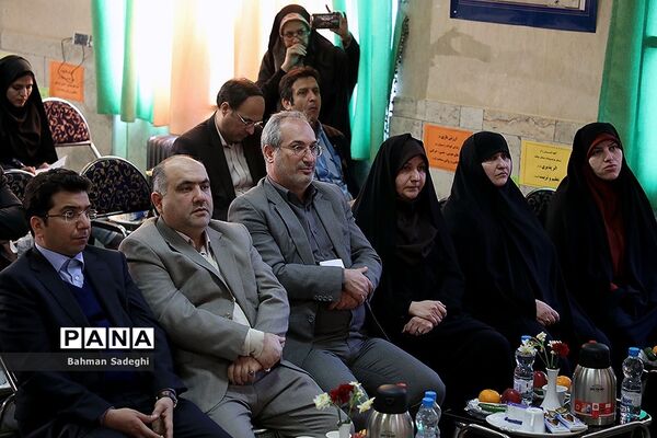 نشست هم اندیشی بازی و یادگیری