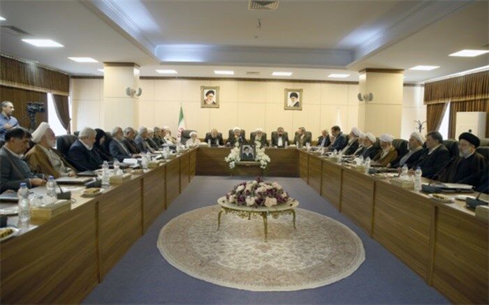 آملی لاریجانی: انطباق با سیاست‌های کلی نظام بخشی از مصلحت است