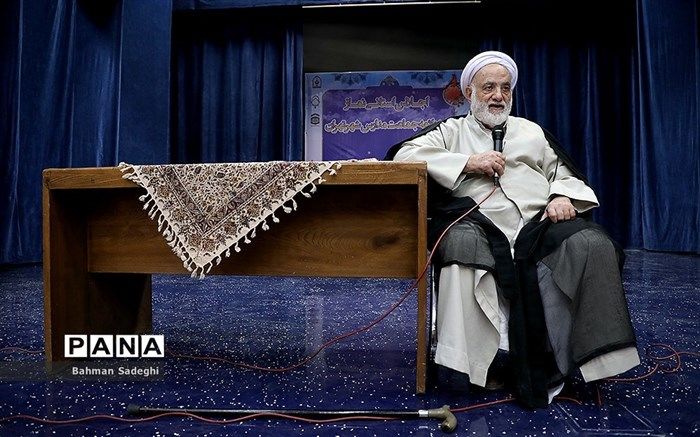 حجت‌الاسلام محسن قرائتی: حوزه‌های علمیه مهارتی نیستند