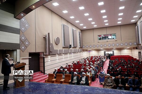 اجلاس استانی نماز ویژه ائمه جماعت مدارس شهر تهران