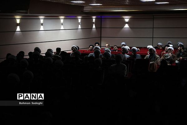 اجلاس استانی نماز ویژه ائمه جماعت مدارس شهر تهران