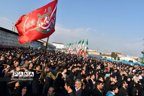 آیین تشییع پیکر شهید مدافع حرم علیرضا بریری در بابلسر