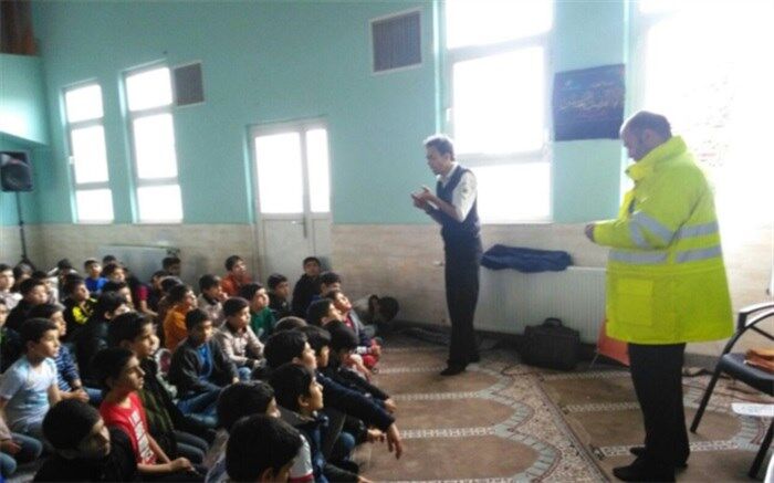حضور نیروهای اورژانس‌ در واحدهای آموزشی اسلامشهر