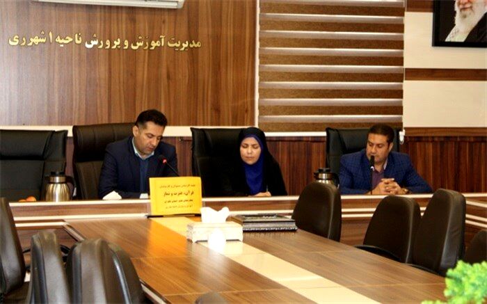 برگزاری جلسه قطبی کارشناسان قرآن عترت و نماز  مناطق شهرستانهای تهران در ناحیه یک ری