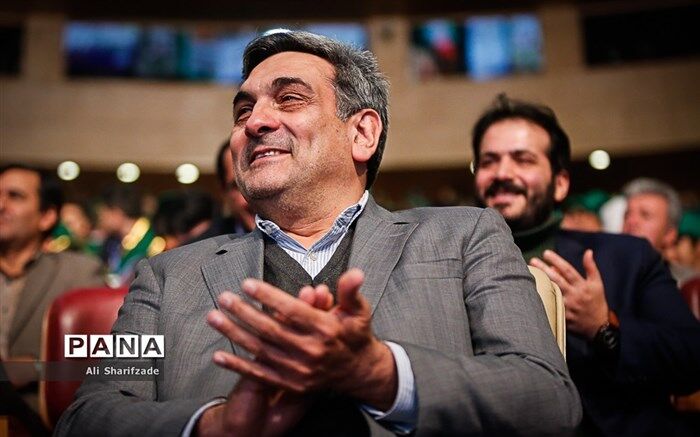 دعوت شهردار تهران از دانشجویان برای حضور در سه‌شنبه‌های بدون خودرو